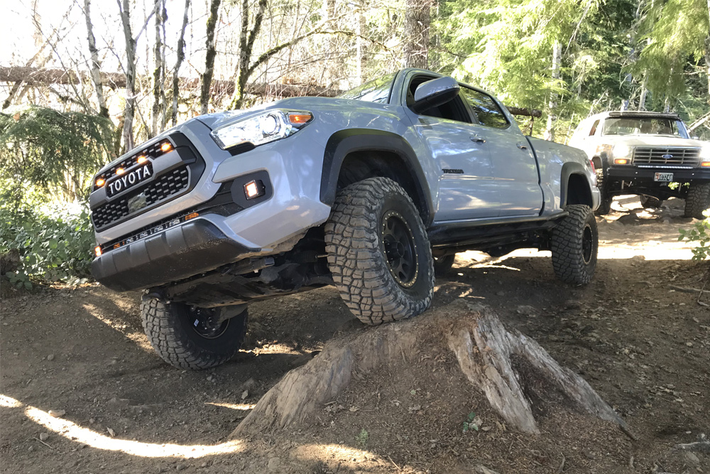 BFGoodrich ALL-Terrain 315/75R16 タコマ