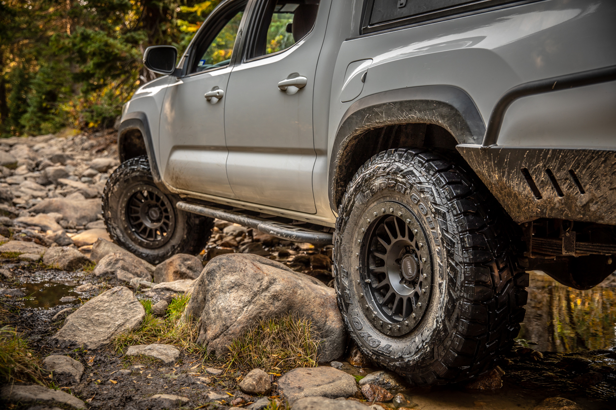 DOM vs HREW Rock Sliders - 3rd Gen Tacoma with Relations Race Wheels Bolt-On DOM Rock Sliders