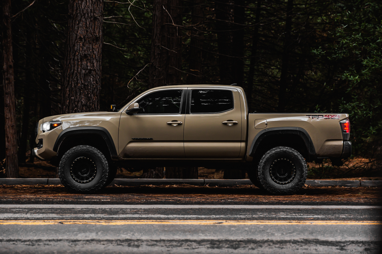 Icon RXT Multi-Rate Leaf Spring on Lifted Quicksand 3rd Gen (2016+) Tacoma TRD Off-Road