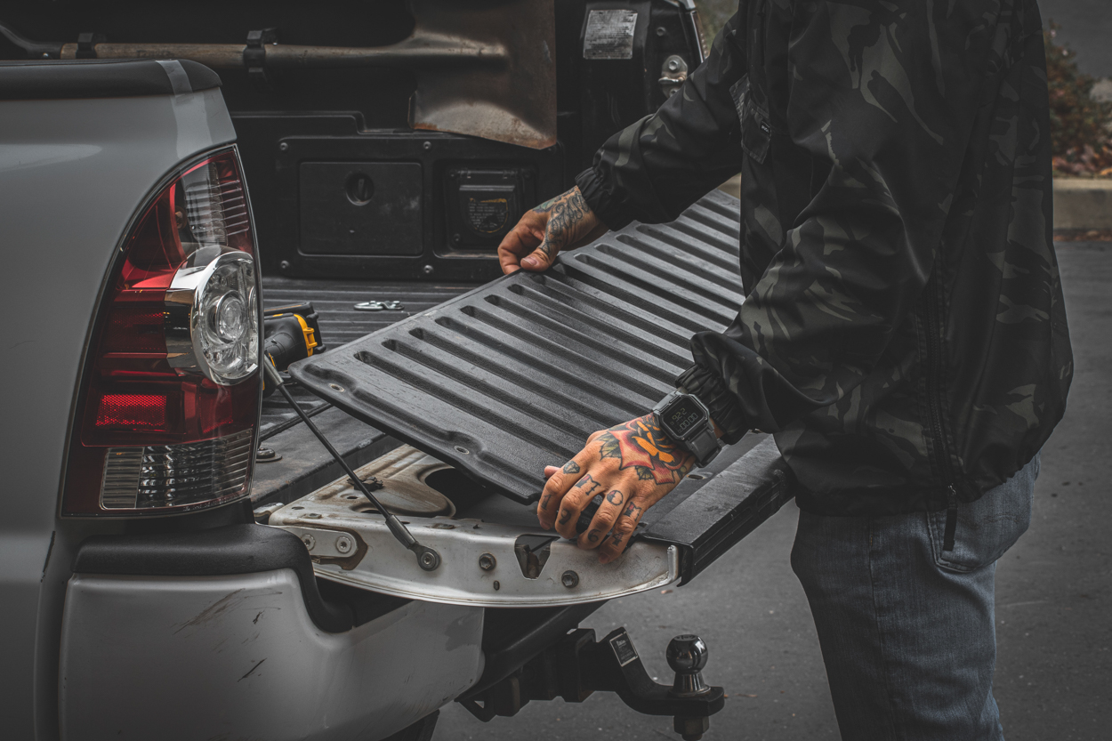 Removing Factory Plastic Tailgate Cover - 2nd Gen Tacoma