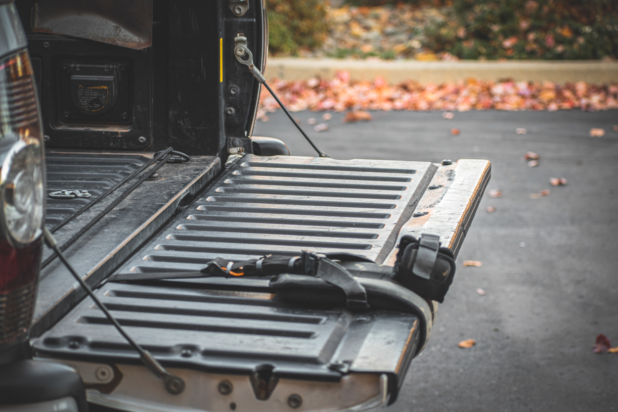 Removing OEM Plastic Tailgate Cover - 2nd Gen Tacoma