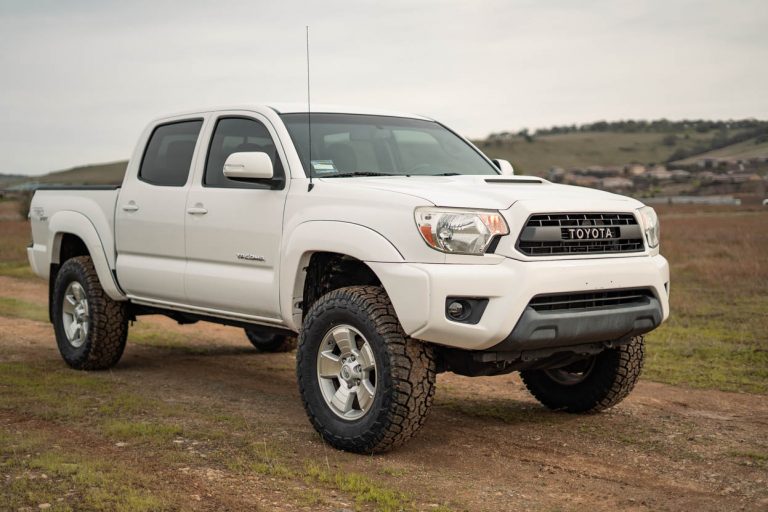 33-tires-285-70r17-on-toyota-tacoma-complete-guide