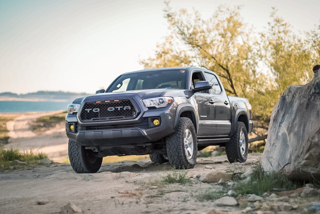 Fitting 33s on 3rd Gen Tacoma with No Lift - Complete Detailed Guide