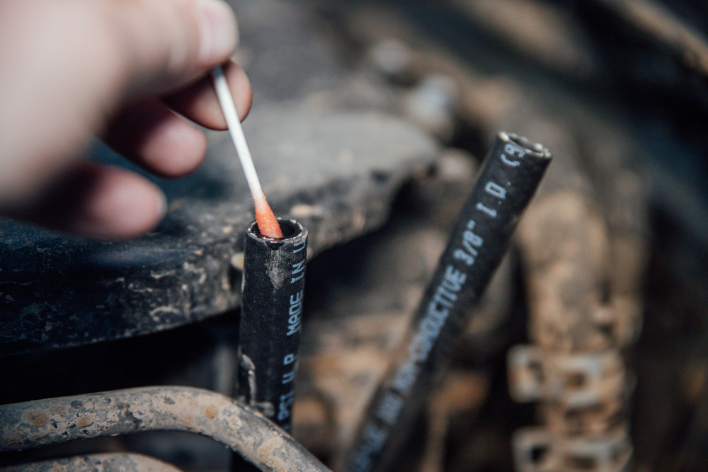 Applying Oil to Vacuum System Lines