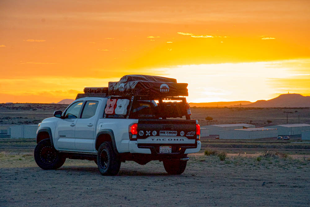 Super White 3rd Gen Tacoma with Bed Rack, AL Offroad Roof Rack & Guana Equipment RTT