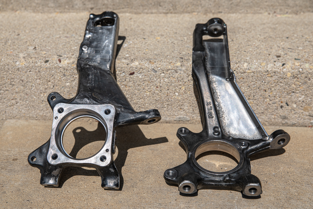 2nd & 3rd Gen Toyota Tacoma Spindles with Dirt King Fabrication Spindle Gussets