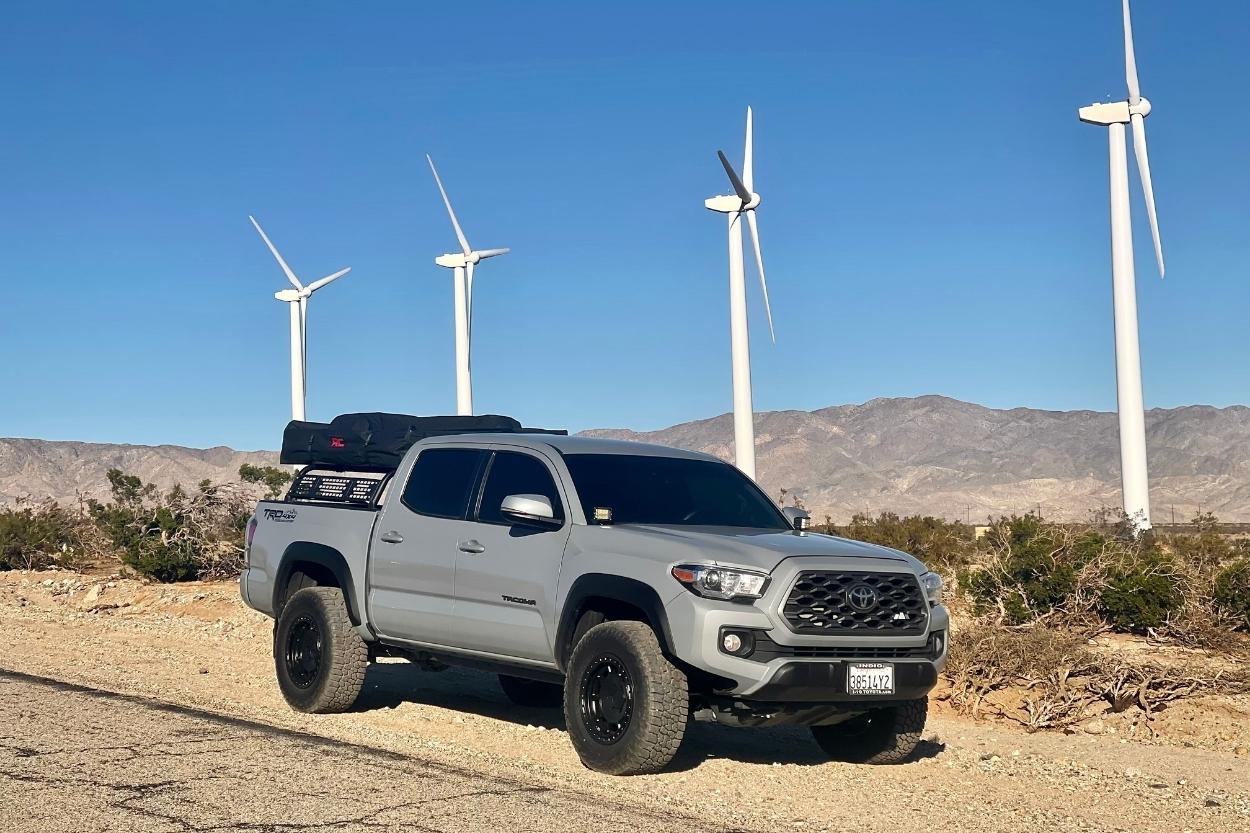 Cement 3rd Gen Tacoma with Cali Raise Bed Rack & Rough Country RTT