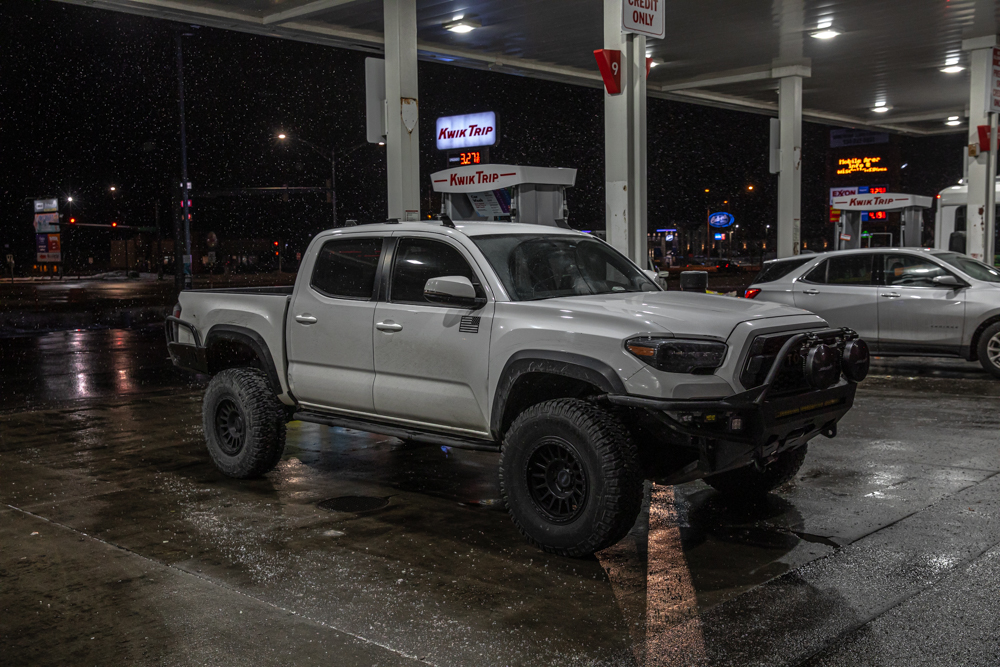 Lifted 3rd Gen Tacoma on 33" Tires