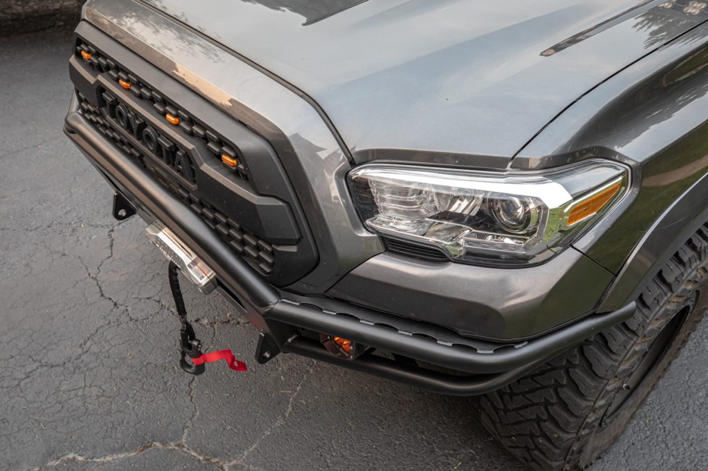 Very high clearance, high approach angle, hybrid front bumper for 3rd Gen Toyota Tacoma.
