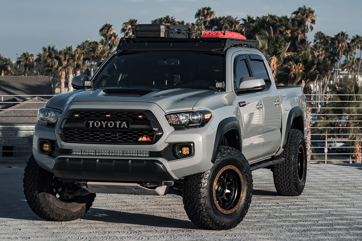 Cement Tacoma TRD Pro with Prinsu Roof Rack