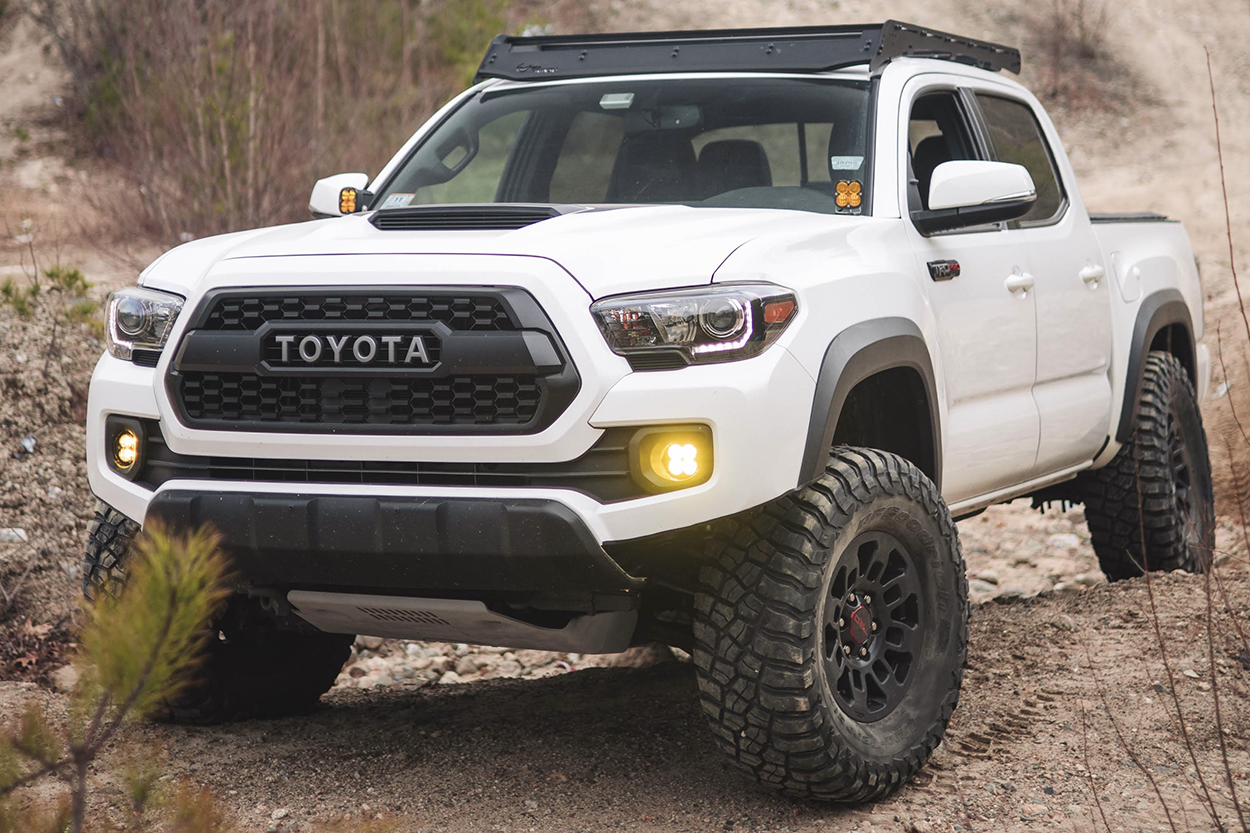 Super White 3rd Gen Tacoma TRD Pro with BFGoodrich KM3 Tires & Prinsu Roof Rack