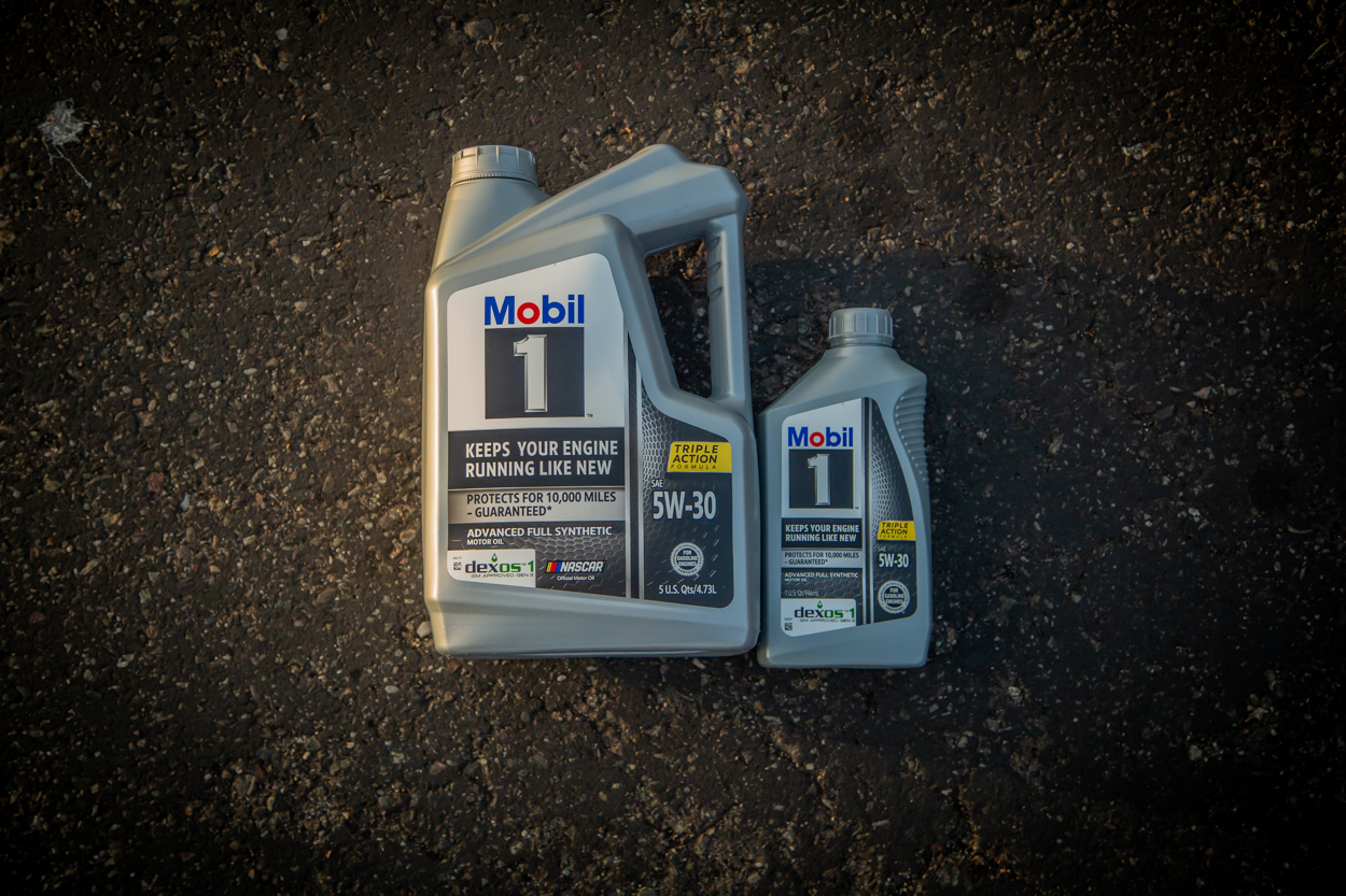 Engine Oil For 2nd Gen Toyota Tacoma 4.0L V6 - Mobil 1 Synthetic 5W-30 Motor Oil