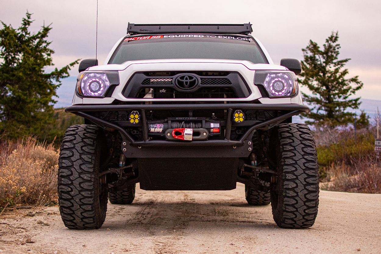 Super White 2nd Gen Tacoma w/ Custom Outlaw Overland Front Bumper