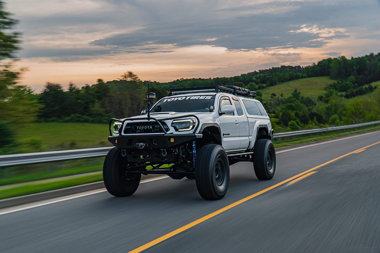 Lifted 2nd Gen Tacoma w/ SAS & 40" Toyo Tires