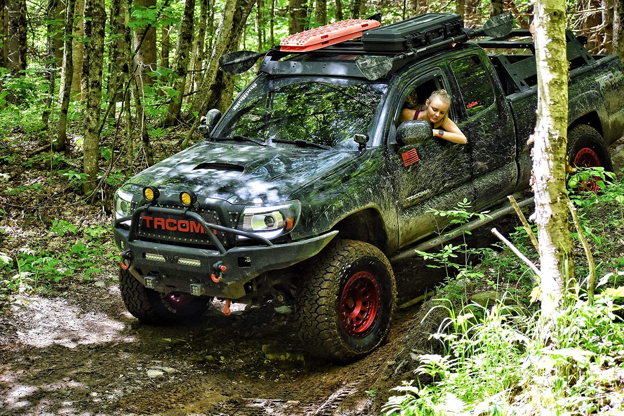 2nd Gen Tacoma w/ Victory 4X4 Aluminum Front Bumper