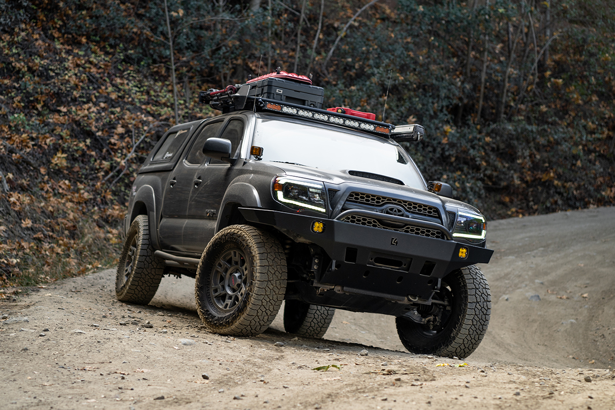 2nd Gen Tacoma w/ C4 Overland Series Front Bumper, Cali Raised LED 40" Lightbar