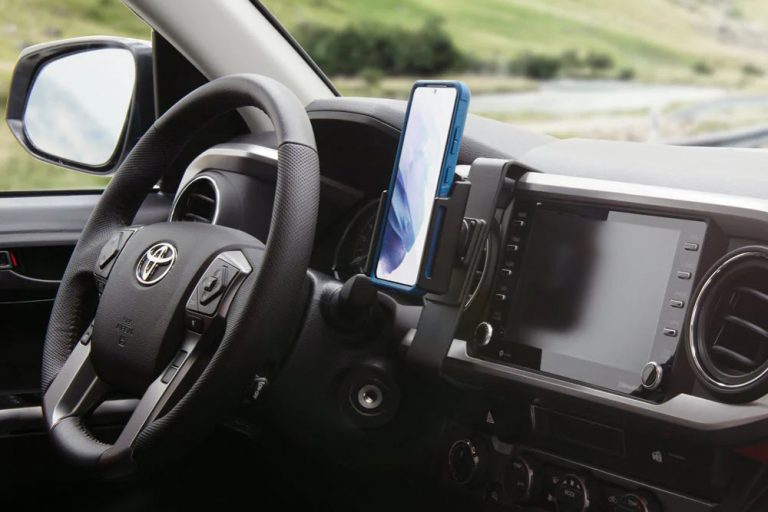 Buyer's Guide Top 6 Phone Mounts for 3rd Gen Toyota