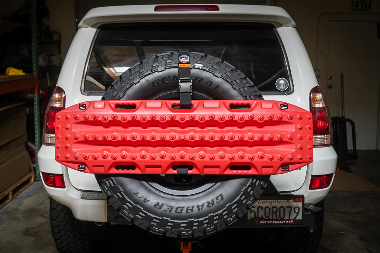 RIGd UltraSwing Tire Carrer With Trail Straps and Maxtrax On 4th Gen 4Runner