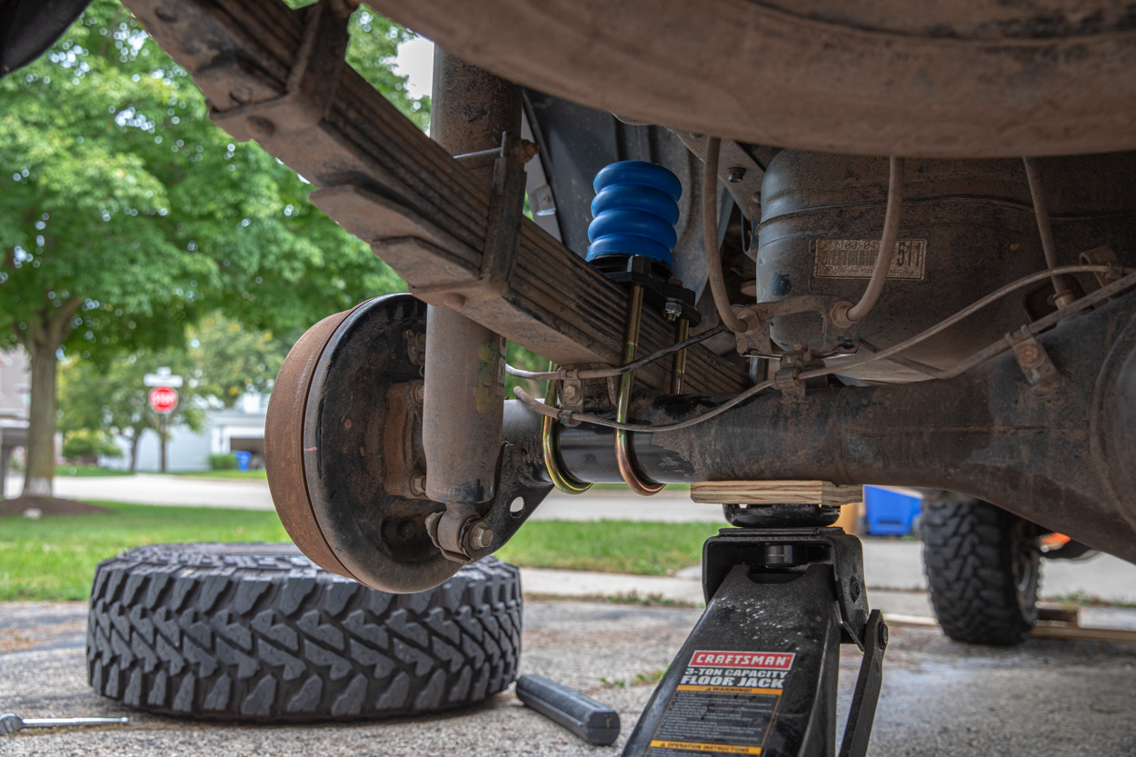 3rd Gen Tacoma U-Bolt Flip Kit With Blue SSI SuperSprings