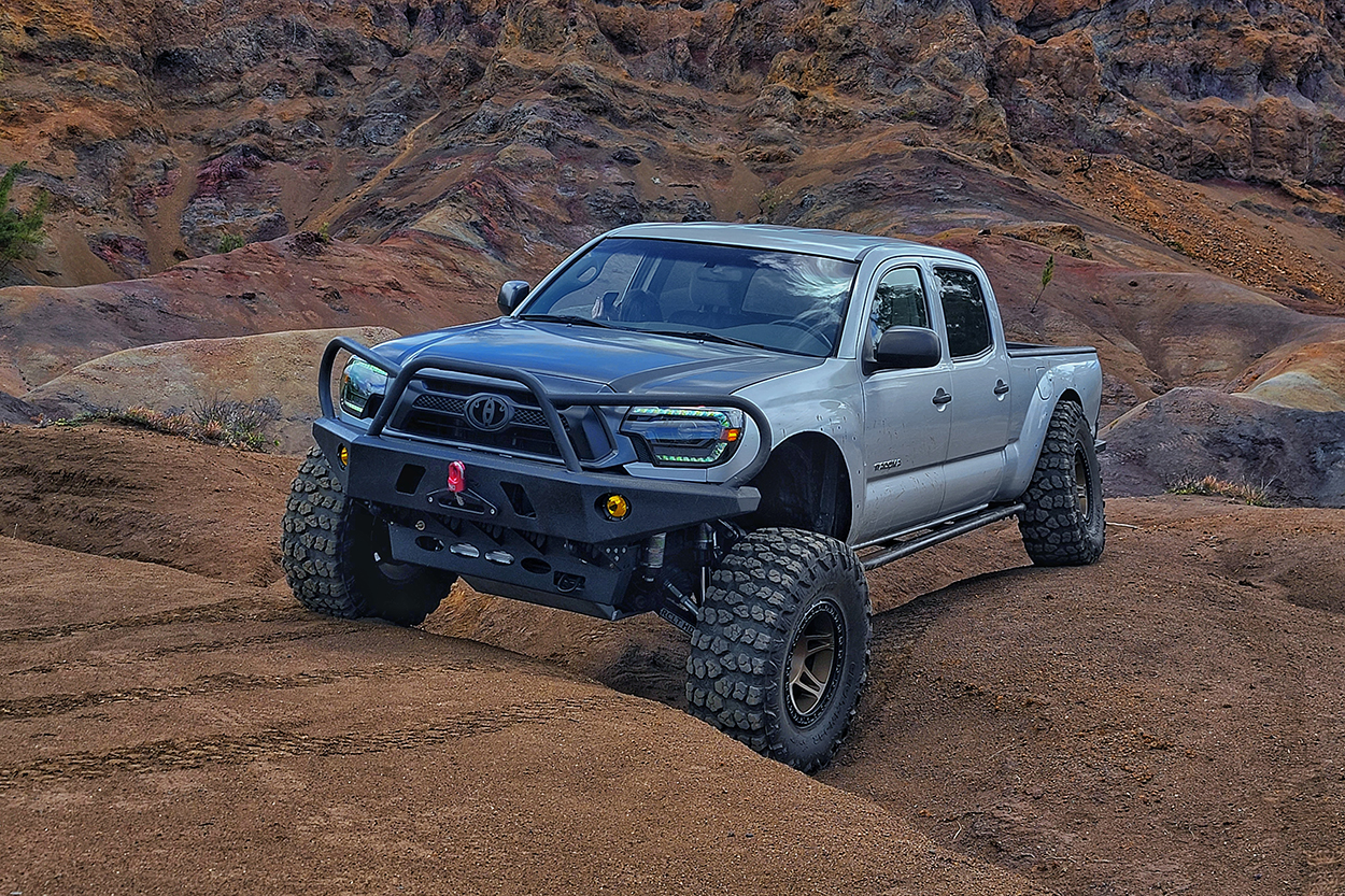 Custom Weld-On Rock Sliders For 2nd Gen Tacoma Long Bed With RCLT HD Long Travel