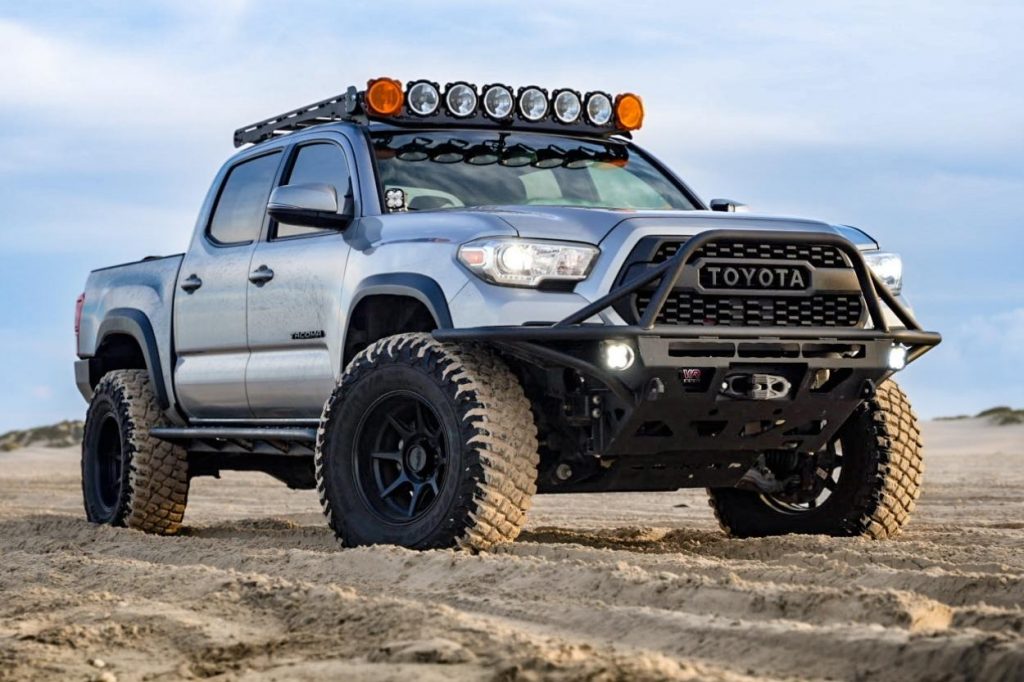 Taco Tuesday: Winch Setups For Tacoma - WARN VS. Smittybilt