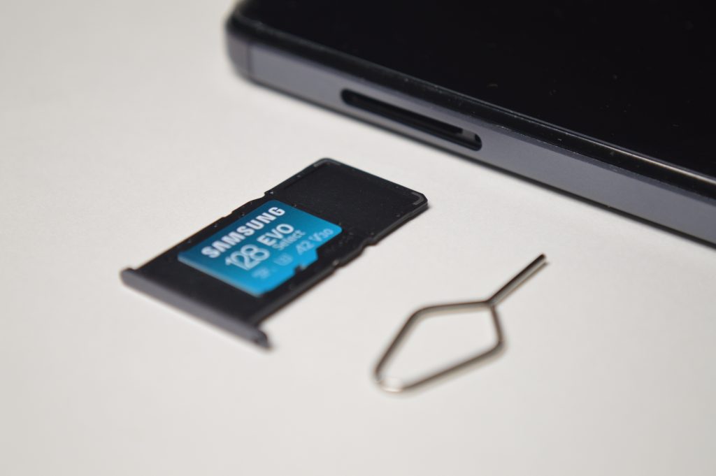 Samsung EVO Select + Adapter MicroSDXC 128GB