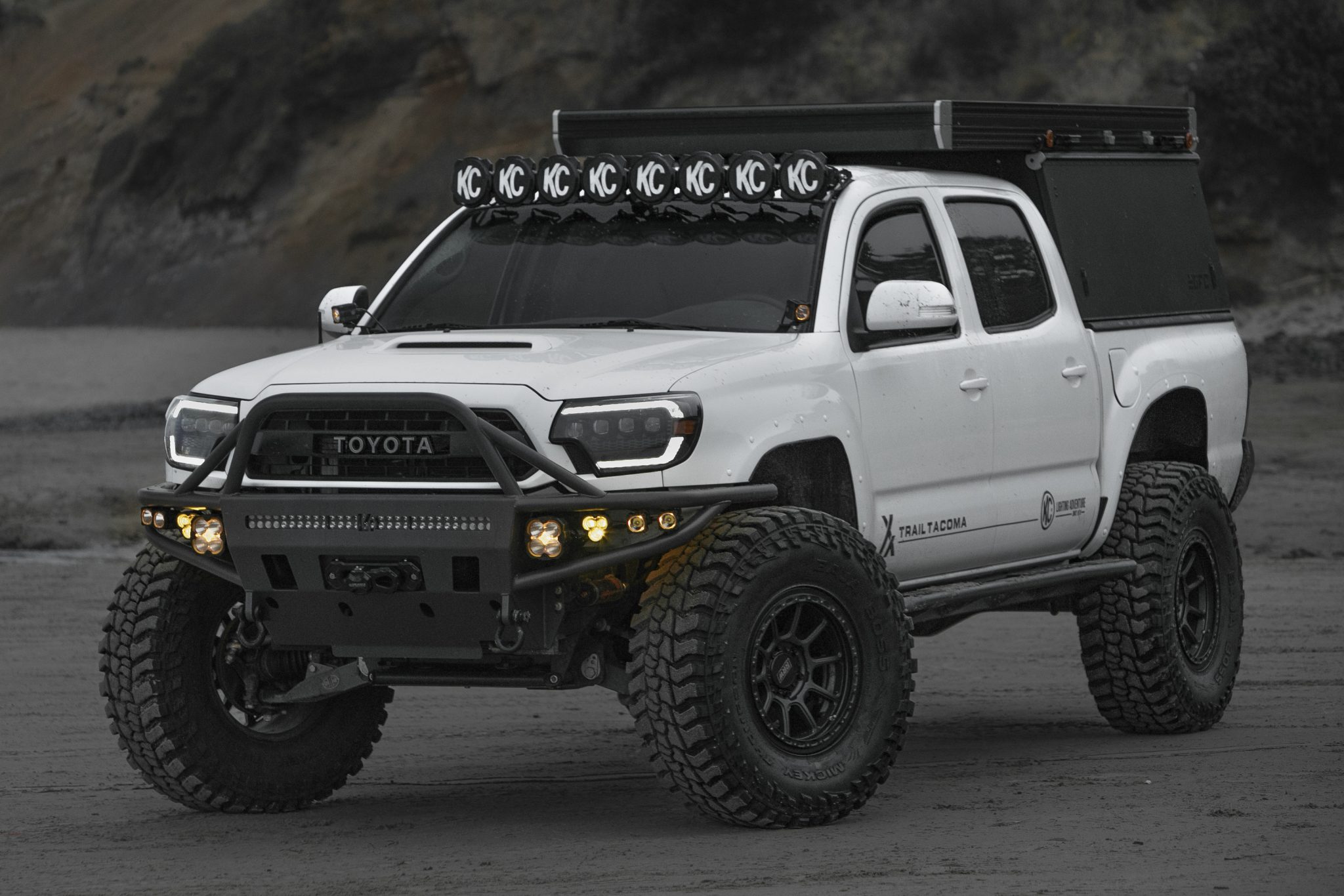 FLEX ERA® 3 Dual Mode SAE Fog Light Tacoma - Full Overview