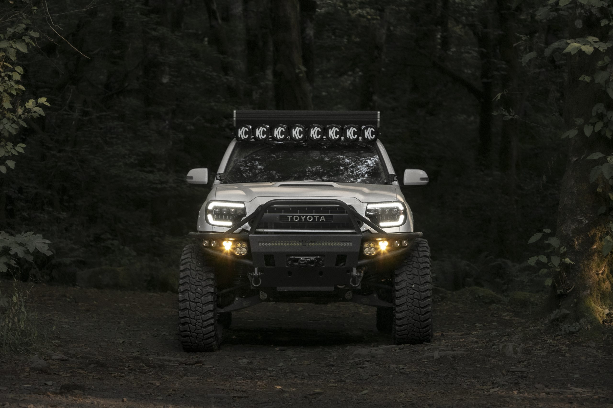 Selective Yellow Fog Lights on 2nd Gen Tacoma (DOT Approved, SAE Approved)