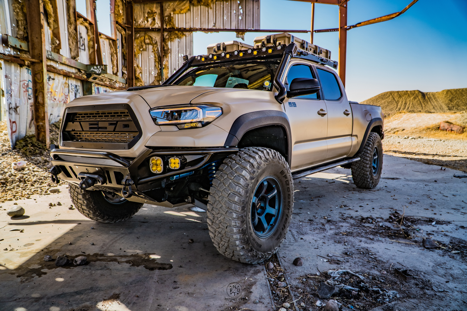 Quicksand Twin Turbo Tacoma on 37" Tires, Tundra Steering Rack, Long Travel, UpTop Overland Rack