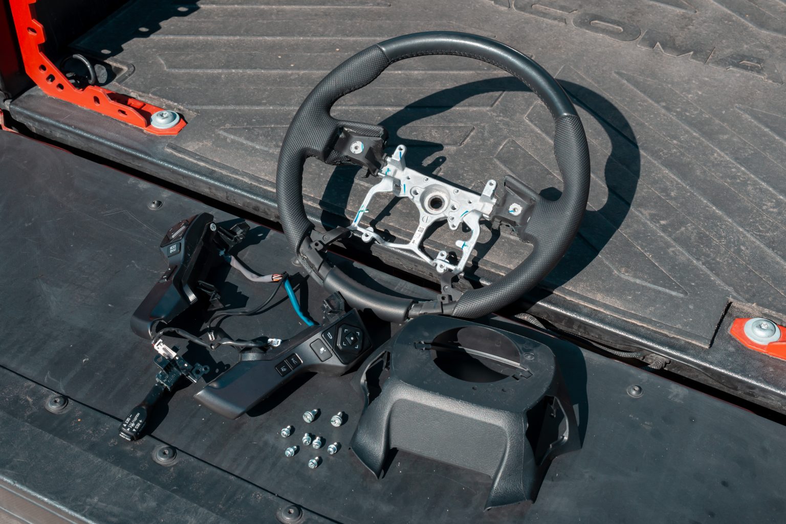 KTJO 4X4 Carbon Fiber Steering Wheel Install/Review