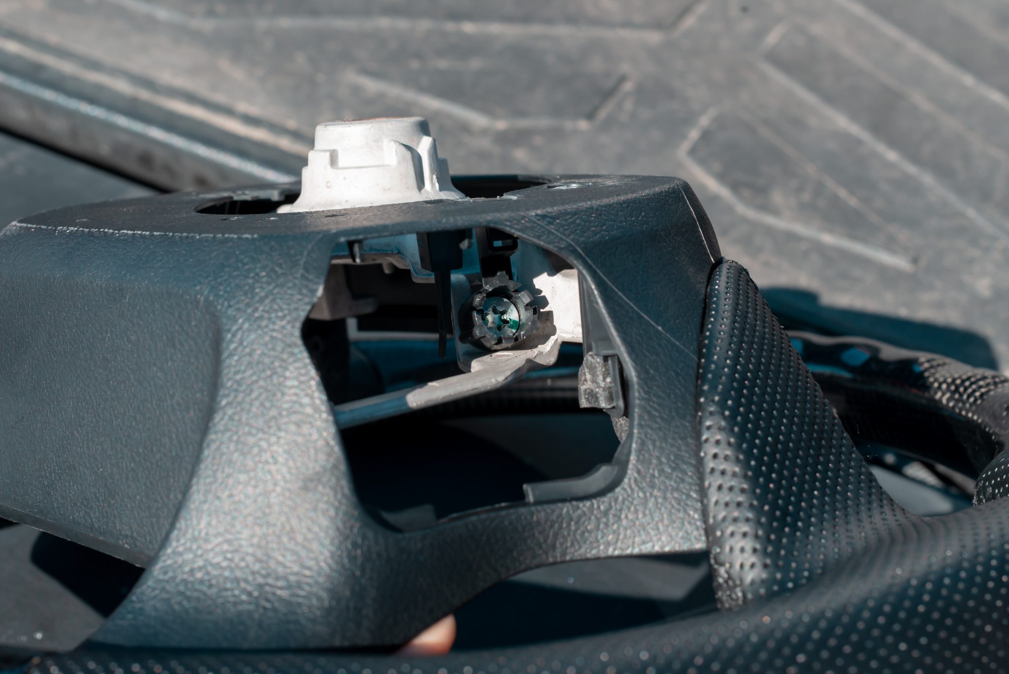 KTJO 4X4 Carbon Fiber Steering Wheel Install/Review