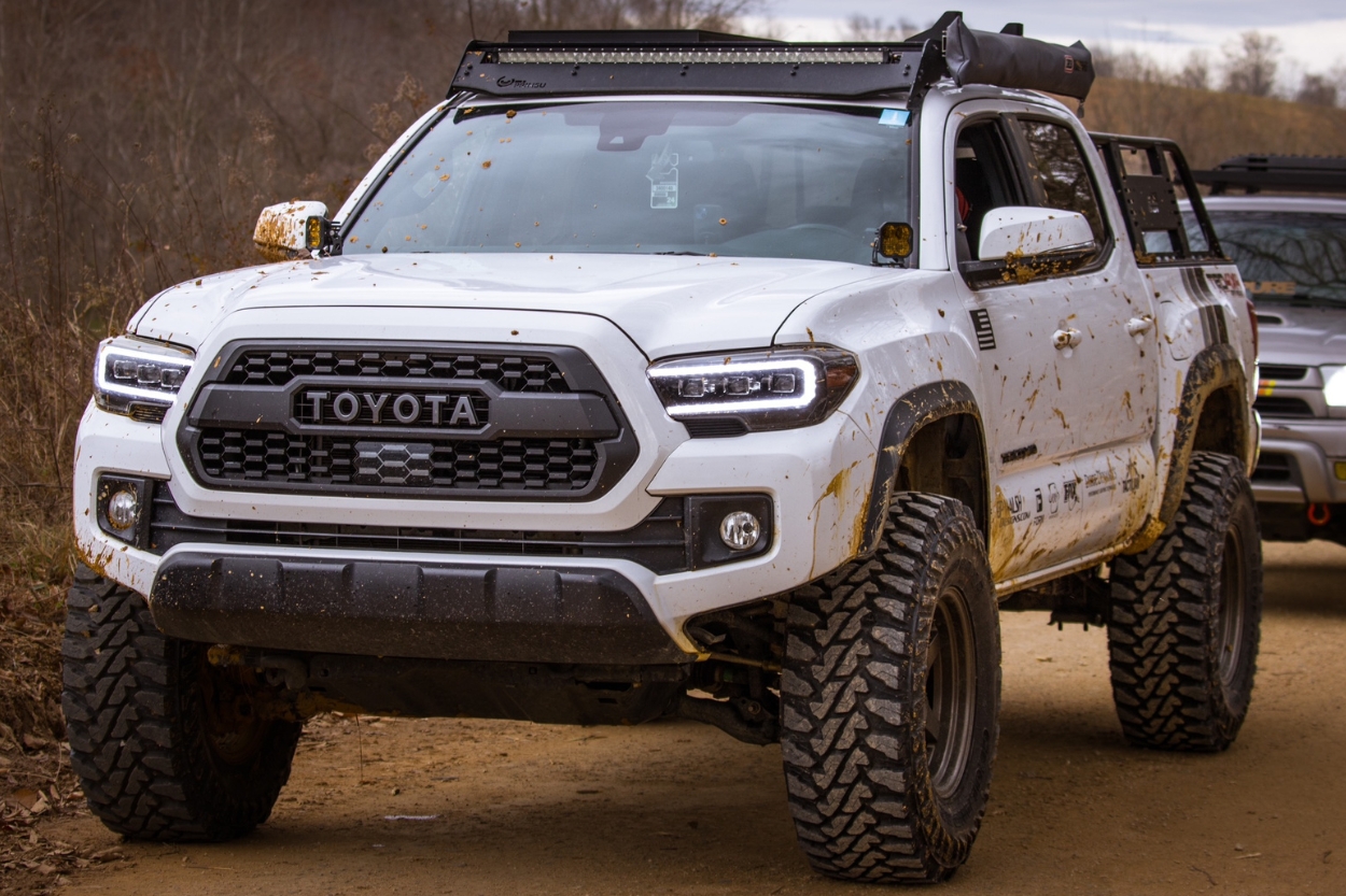 White 3rd Gen Tacoma with Viper Cut Front Bumper & TRD Pro Grille