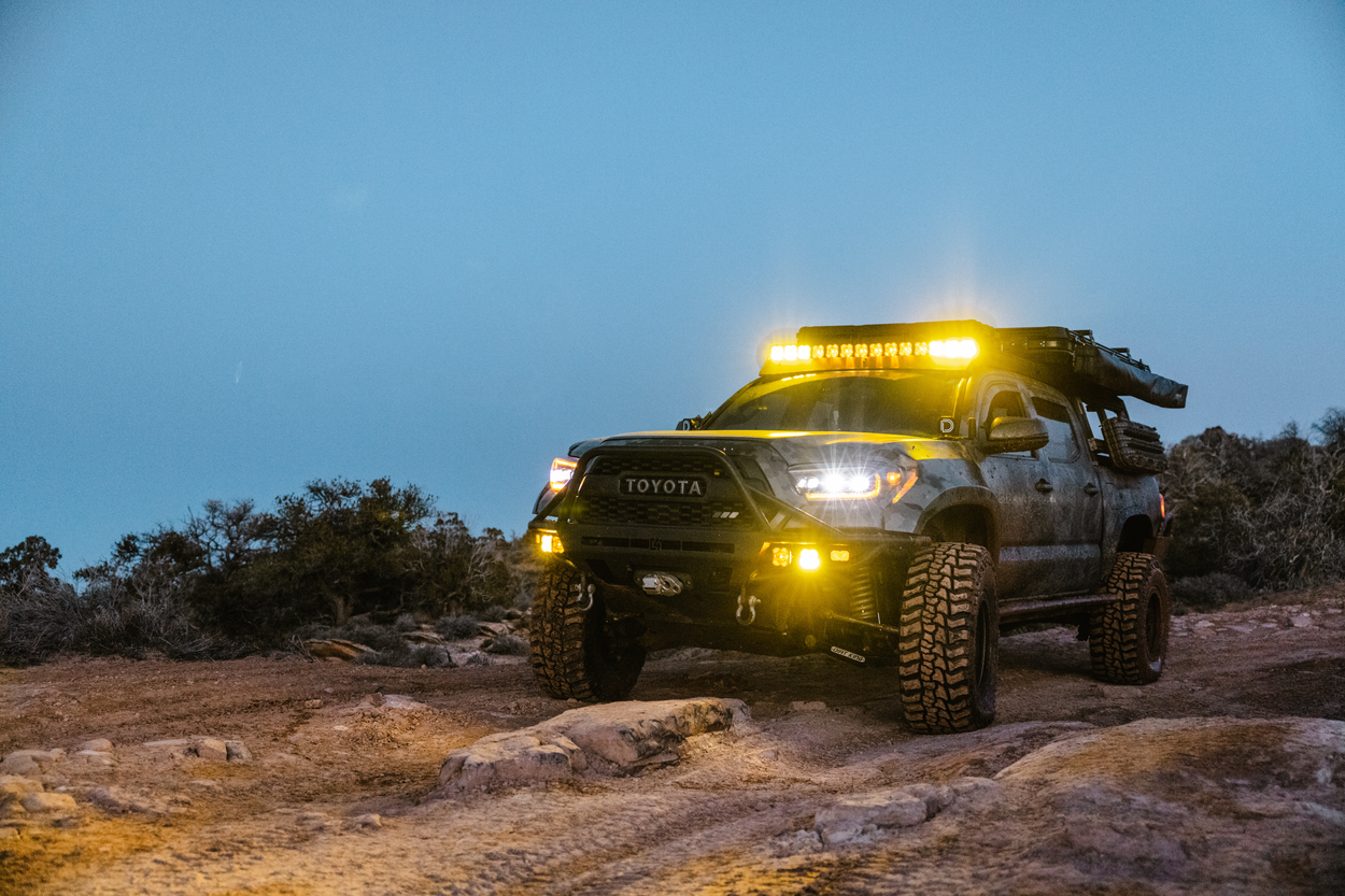 3rd Gen Tacoma With Dirt King Long Travel & Diode Dynamics LED Amber Lights