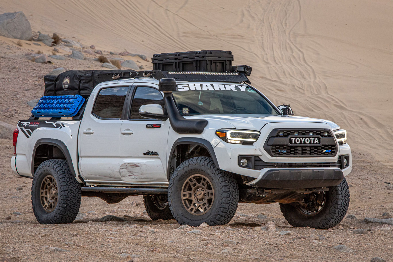 3rd Gen Tacoma With King Shocks Suspension & Full Fender Trim