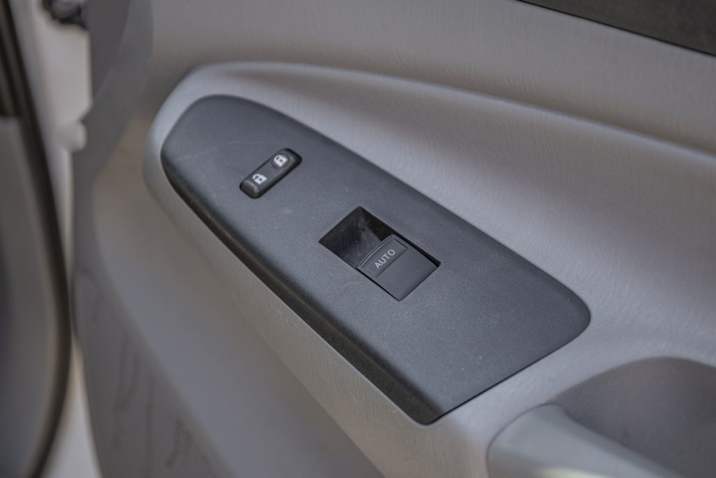 Auto Window Up & Down Switch 2nd Gen (20122015)