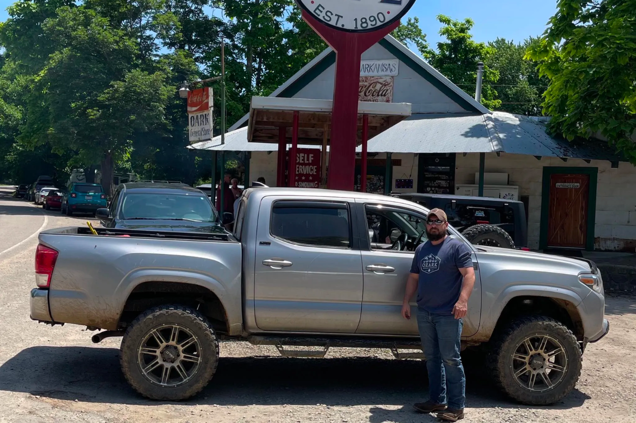 SR5 3rd Gen Tacoma w/ Milestar Patagonia MT 02 Tires