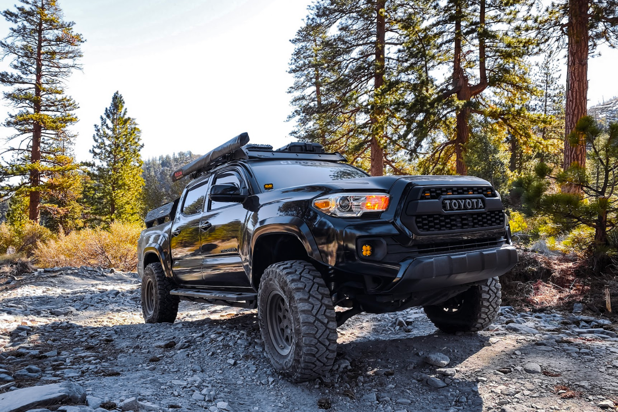 SR5 3rd Gen Tacoma w/ Prinsu Roof Rack