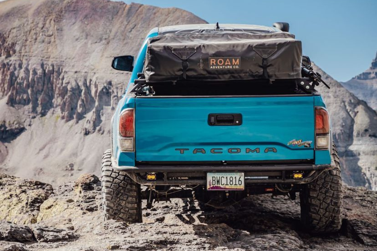 3rd Gen Tacoma With Teal Vinyl Wrap & Roam RTT