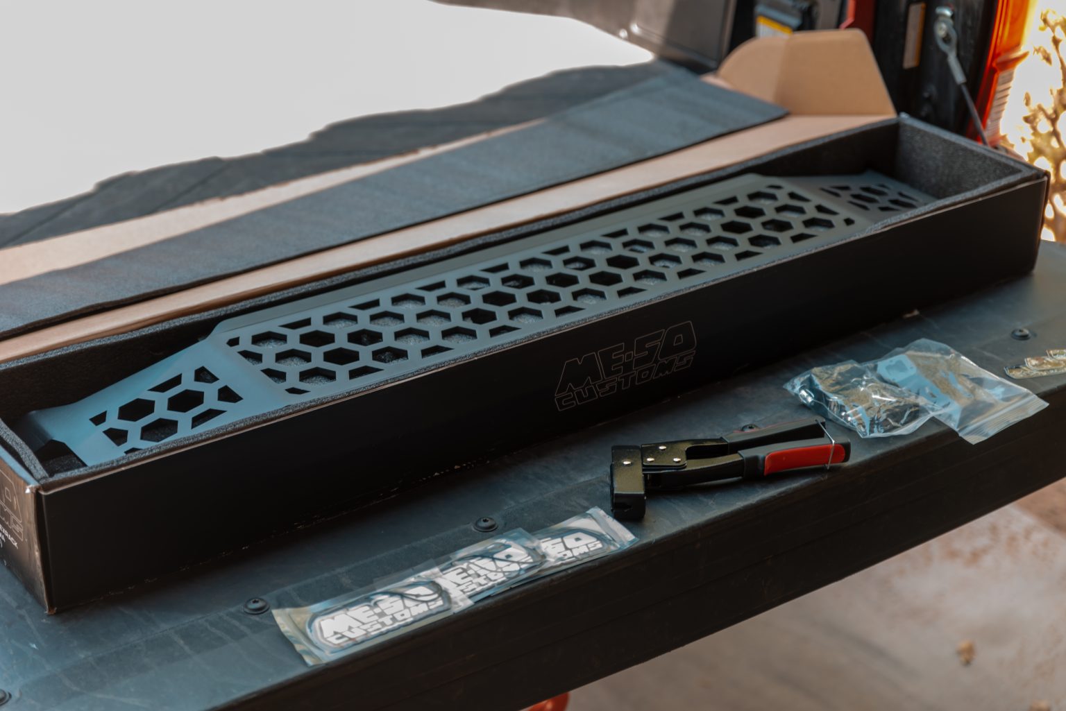 MESO Customs Overhead HexRack For The 3rd Gen