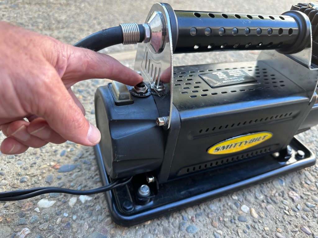 Smittybilt 2781 Air Compressor - Review & Overview