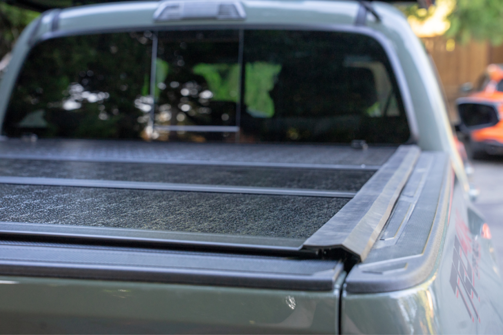 Gator EFX Arduous Fold Tonneau Cowl For 2nd & third Gen Tacoma ...