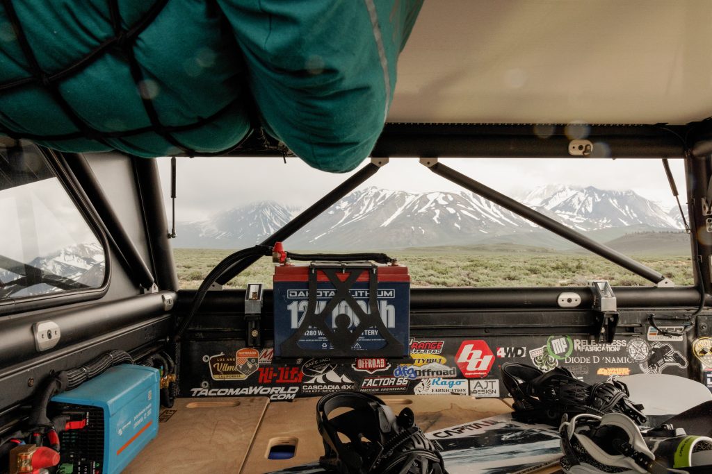 Lithium Battery Mounted In Topper