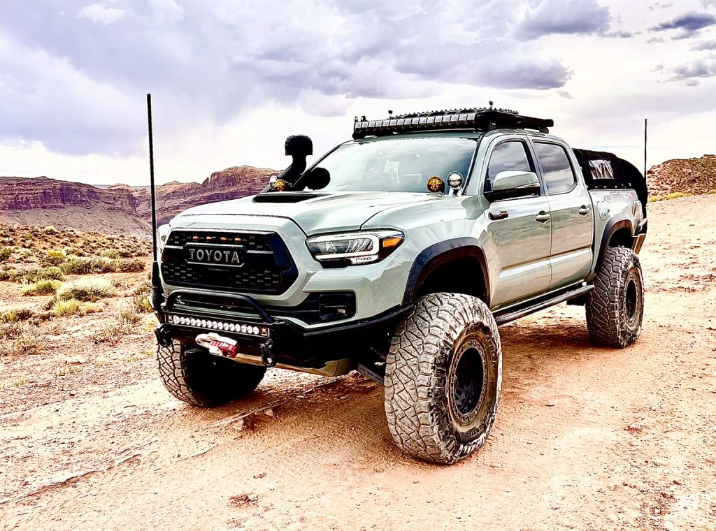 Long Travel Tacoma With Big Tires & Body Lift