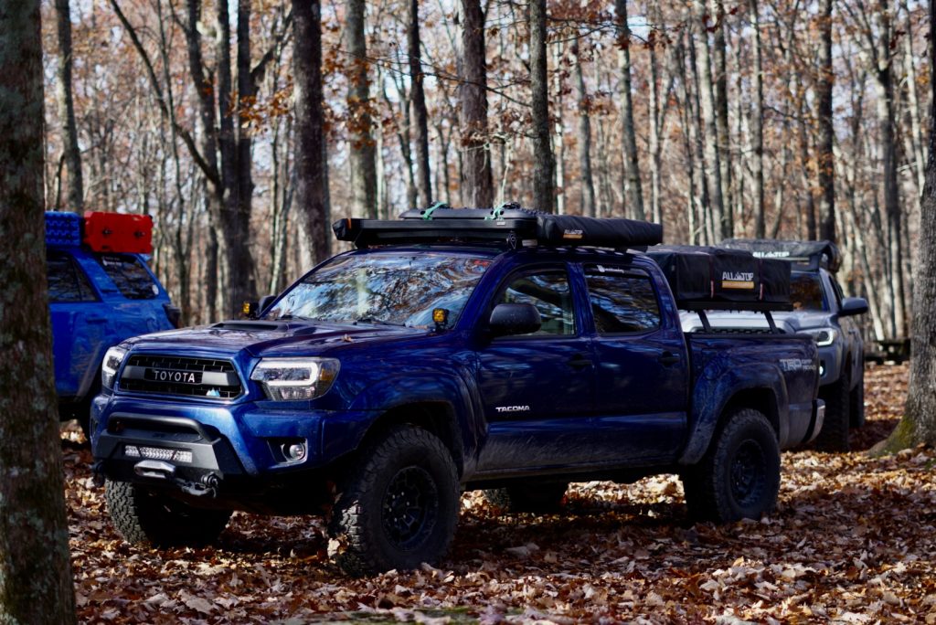 2nd Gen Tacoma With Low-Profile Bed Rack & RTT