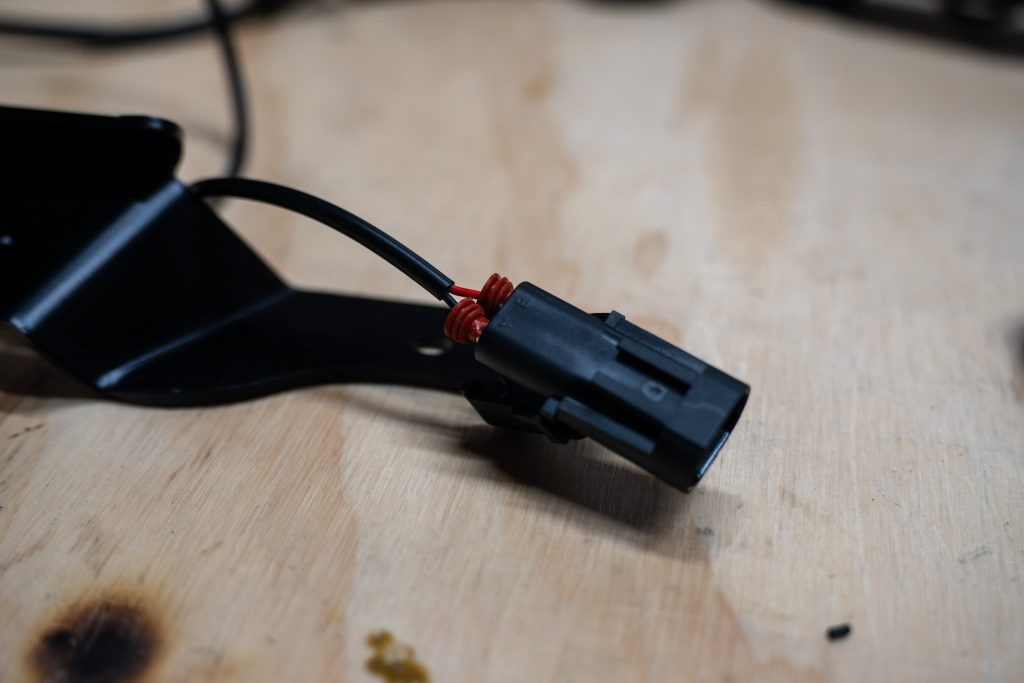 Adding Wire Connector To R4T Rock Light