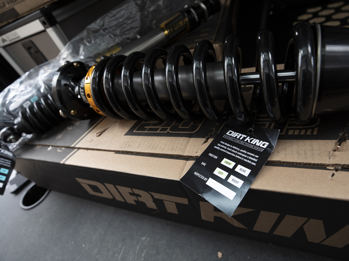 Unboxing Dirt King Shocks