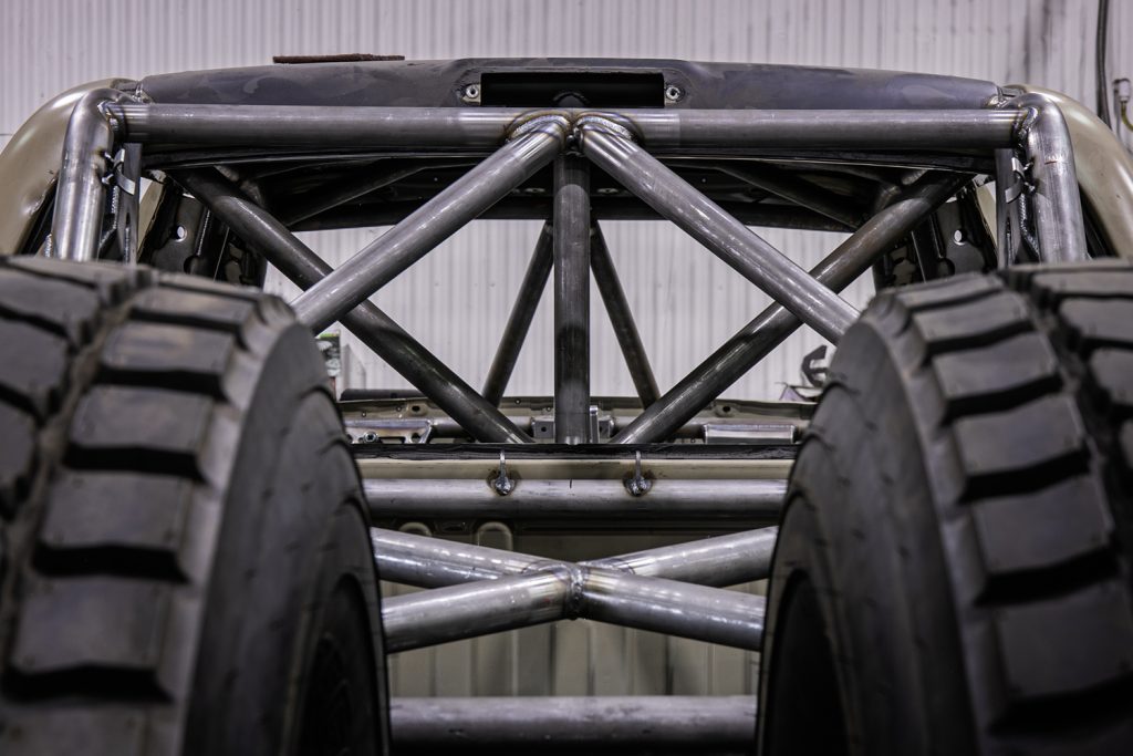 Triangulated Roll Cage & Body