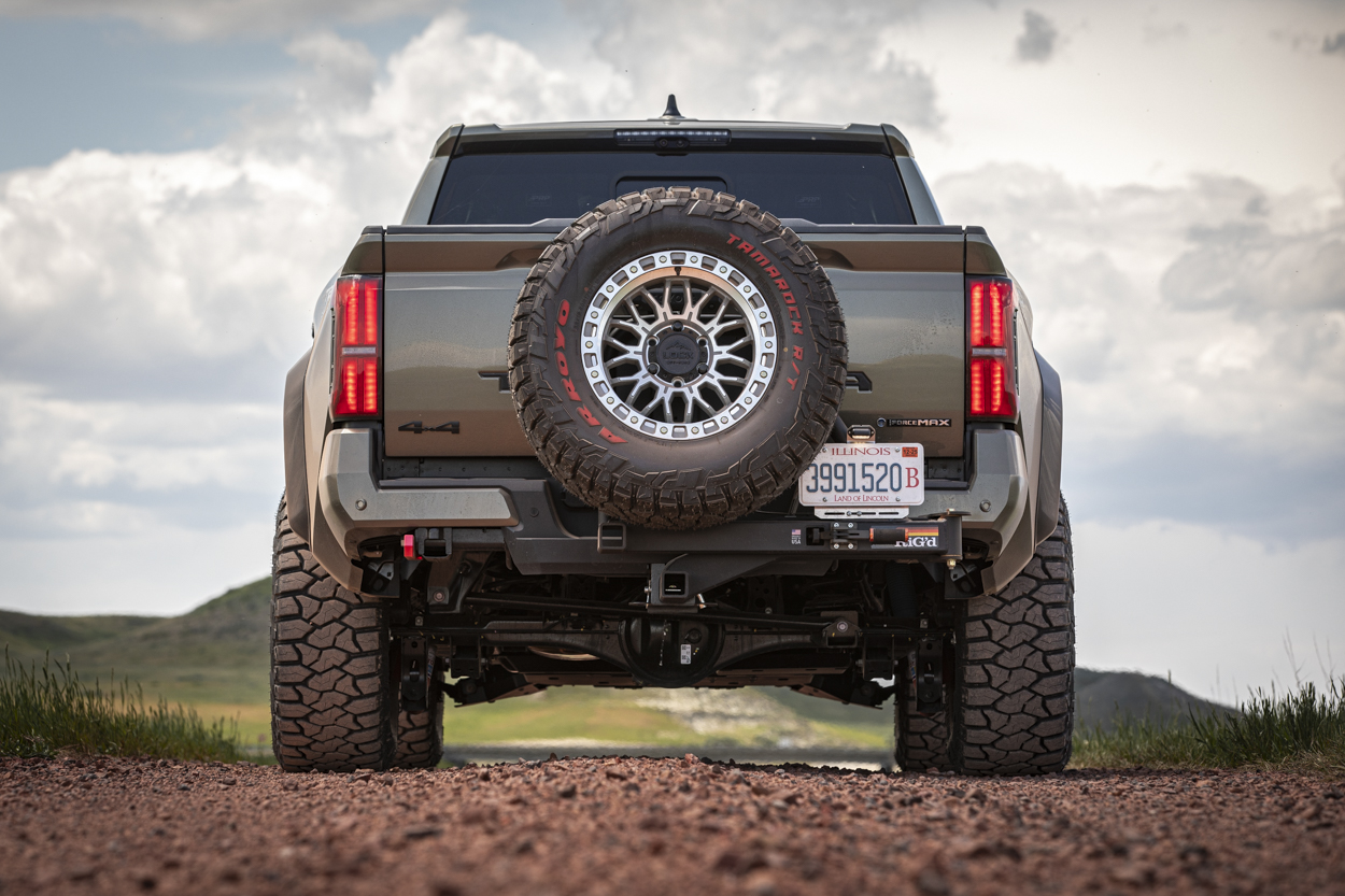 Lock Off-Road Combat Wheel On RiGd UltraSwing