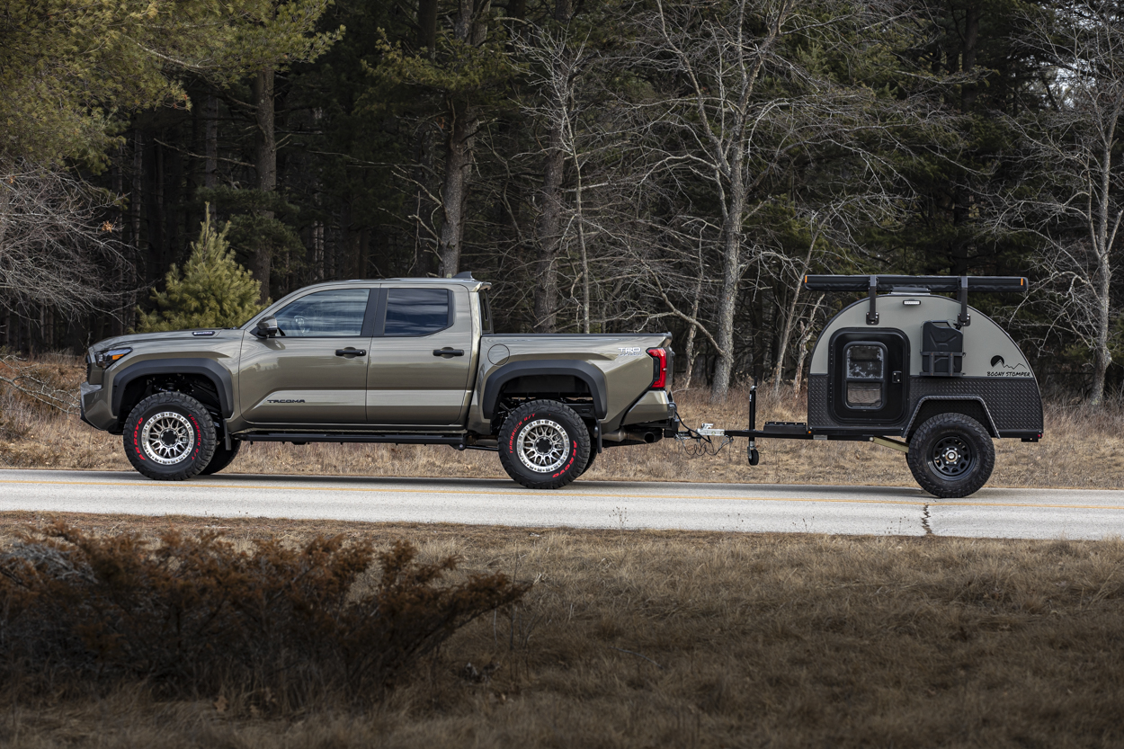 4th Gen Tacoma With Peak Trail Kit Towing Teardrop Trailer