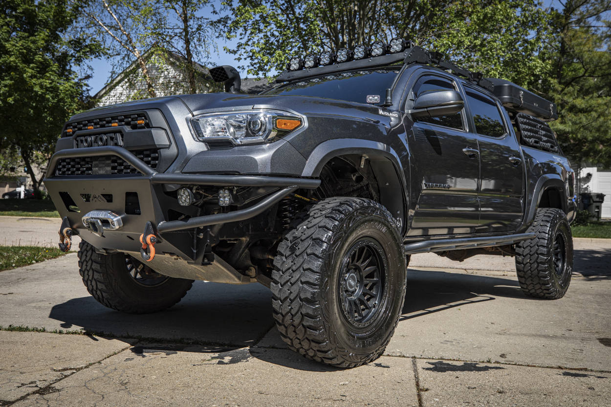 3rd Gen Tacoma With C4 Fabrication OTF Kit